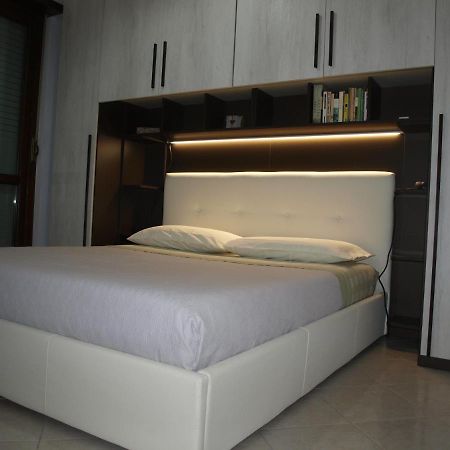 Apartament Graziosarisa Roma Lunghezza Zewnętrze zdjęcie