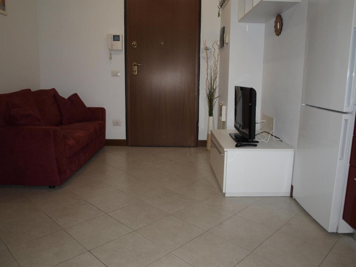 Apartament Graziosarisa Roma Lunghezza Zewnętrze zdjęcie